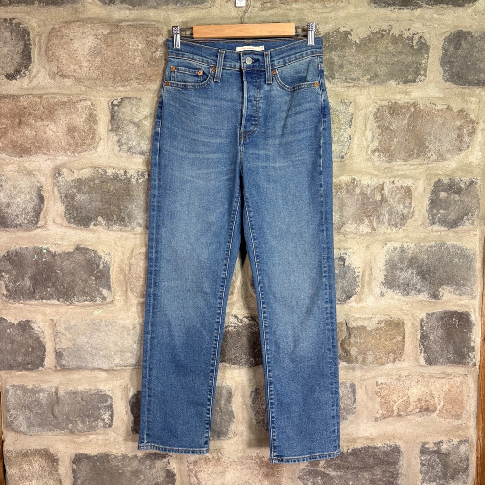 Levi's Wedgie Straight High Rise Medium Wash Blue‎ Jeans 34964-0218 Size 27